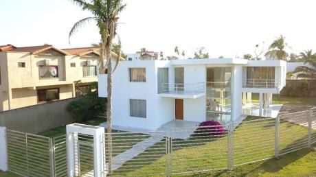 Urubo - Villa Bonita