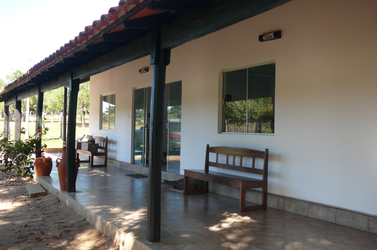 SE VENDE EXCELENTE PROPIEDAD EN ARROYOS Y ESTEROS — foto 2