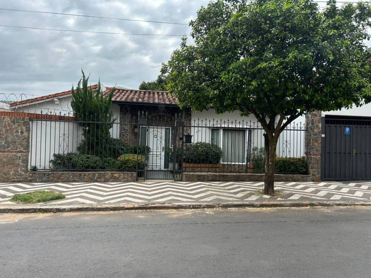 Casa en venta en Mburicaó
