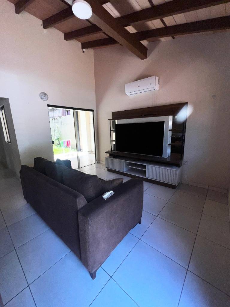 Alquilo Chalet en Lambaré Ubicado en un barrio súper tranquilo — foto 2