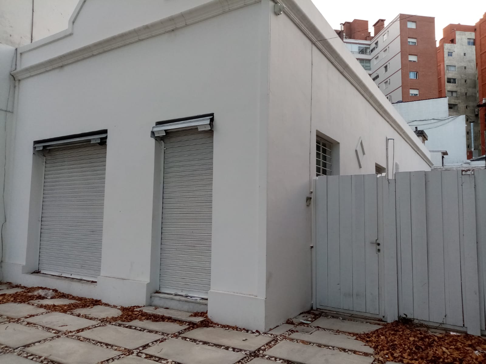 Oficina o Local de 100 m2 a metros del Punta Carretas Shopping