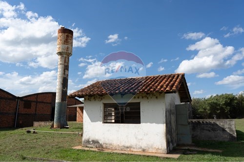 Vendo Propiedad de 16 hectáreas con 15 tinglados en Villarrica — foto 3