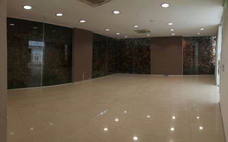 Edificio Corporativo En B° Carmelitas A Solo 4,5 $ Por M2 !