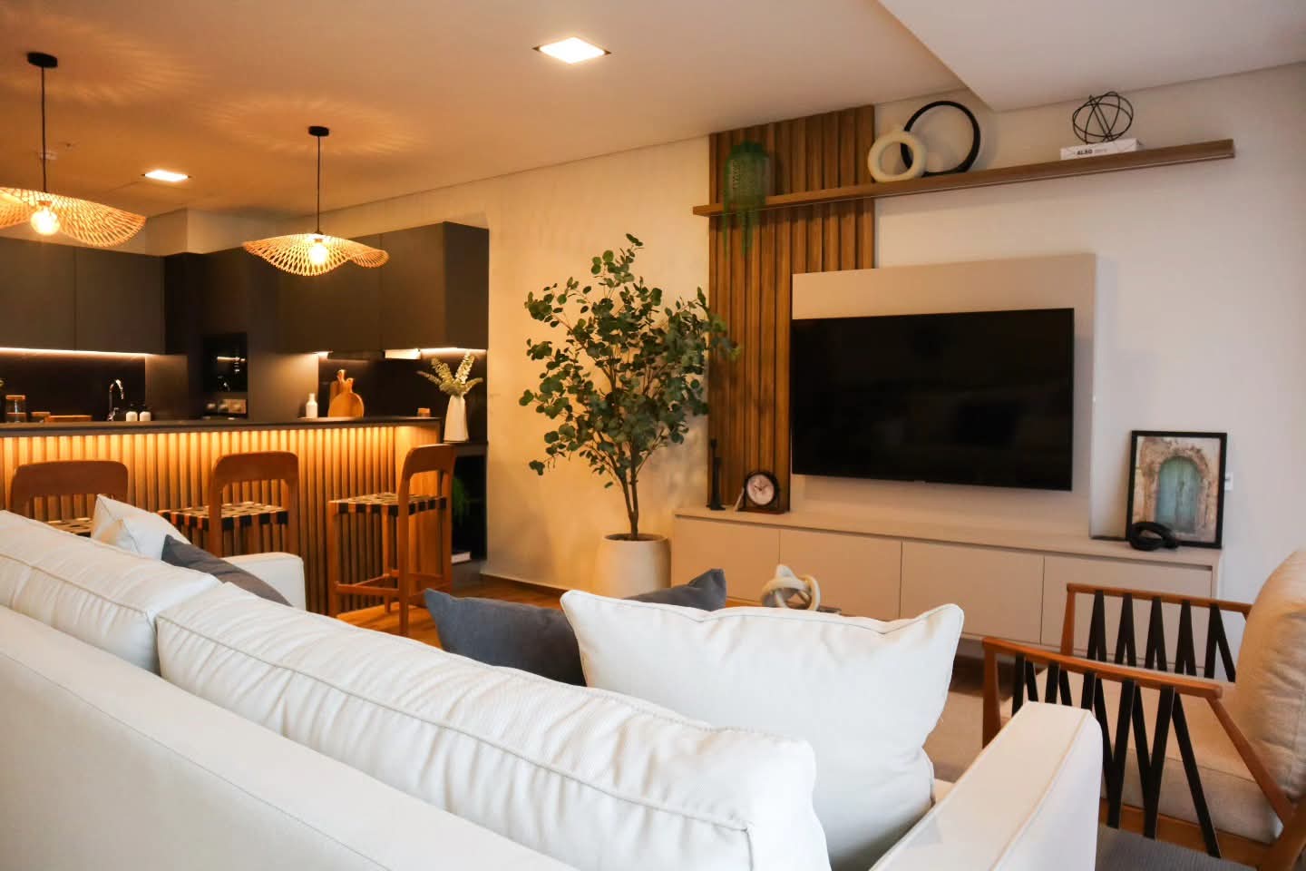A ESTRENAR AMPLIO DEPARTAMENTO EN VENTA, DE DOS DORMITORIOS. — foto 2