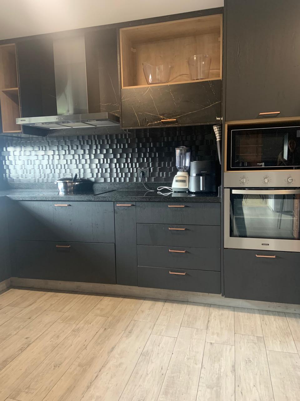 ALQUILO AMPLIO Y HERMOSO DEPARTAMENTO AMOBLADO EN RECOLETA — foto 3