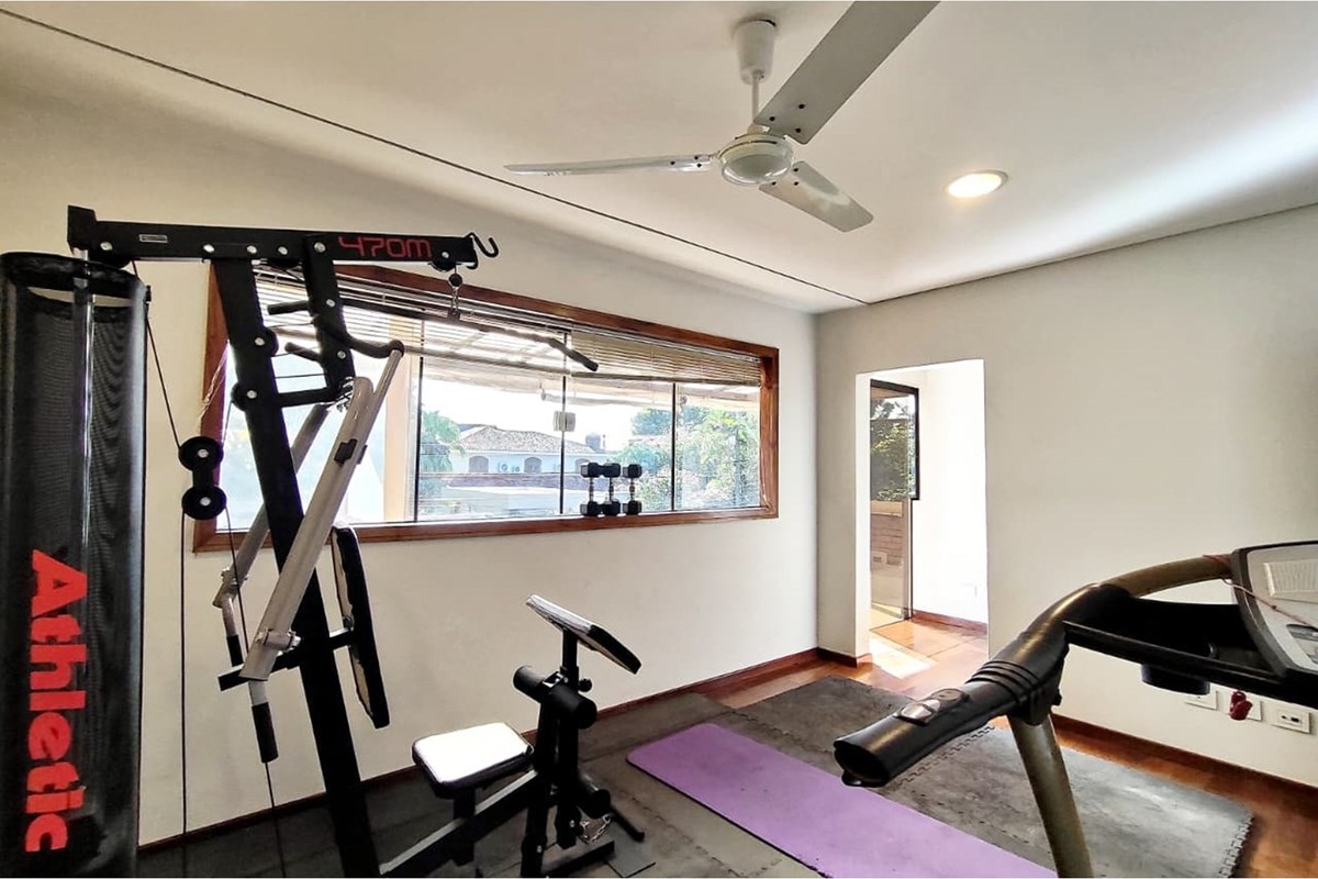 VENDO CASA RESIDENCIAL BARRIO MARISCAL ESTIGARRIBIA — foto 2