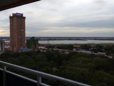 Alquilo Dpto. De 3 Habitaciones En Edificio, Zona 25 De Mayo - Plaza Uruguaya