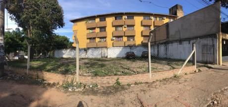 Terreno En Venta En Esquina