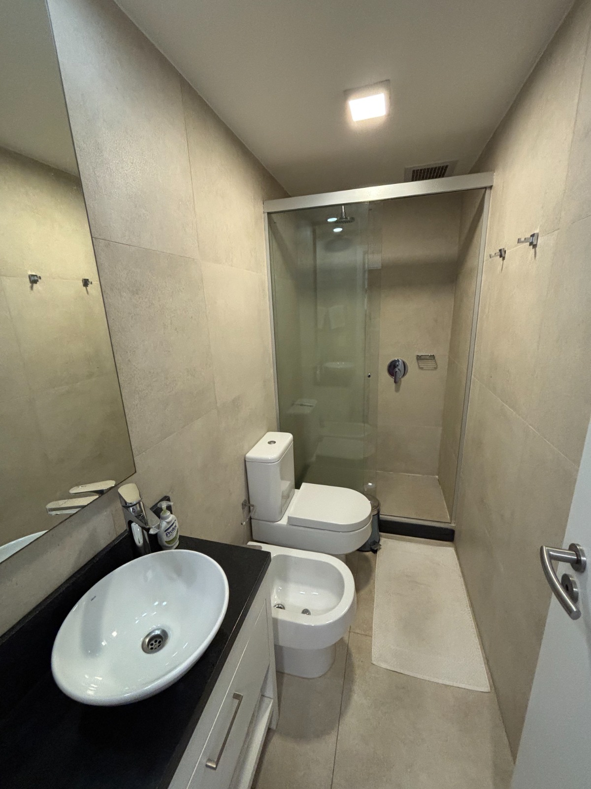 Departamento amoblado de 2 habitaciones a pasos de Paseo la Galeria — foto 2