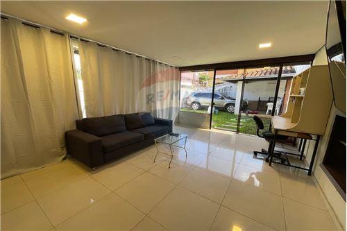 Casa en alquiler en Villa Aurelia