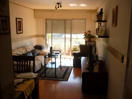 Hermoso Apartamento De Dos Dormitorios Sobre Palleja!