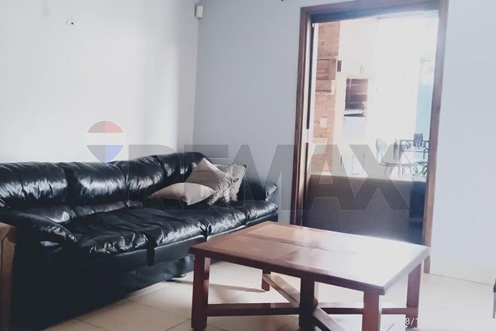 Alquiler de Amplio Inmueble con Patio en Lambaré — foto 3