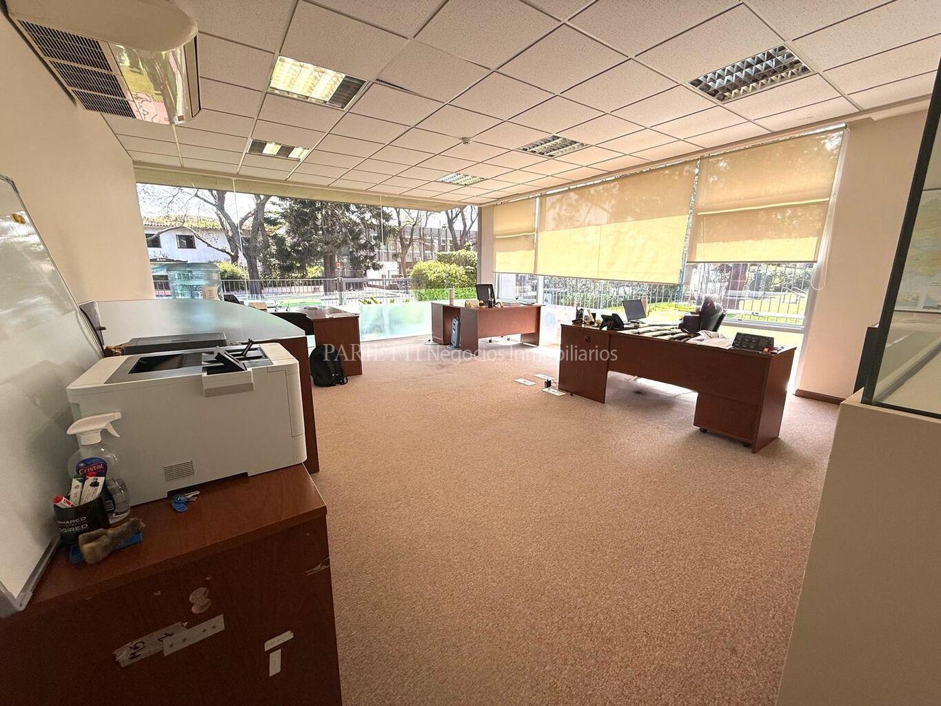 Alquiler Oficinas en Carrasco Arocena · Foto 3