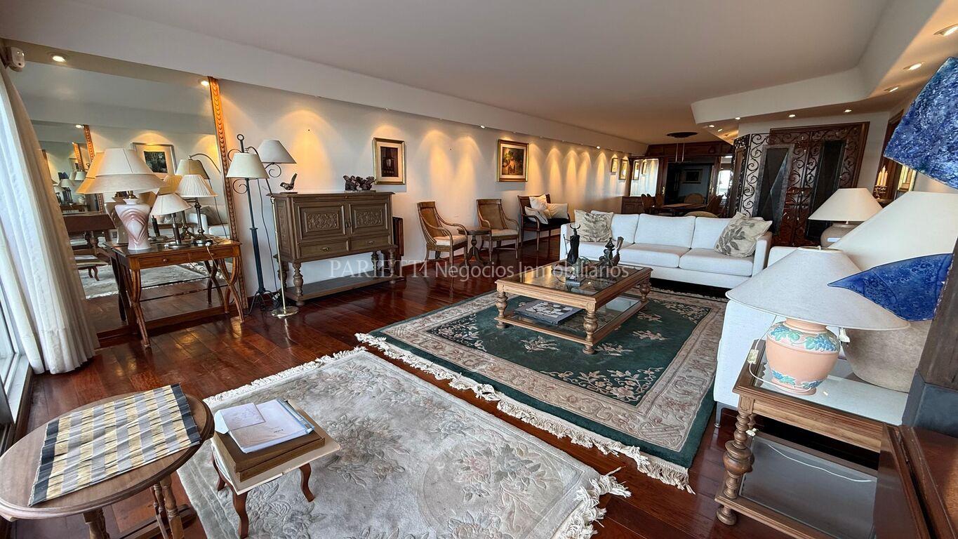 Venta / Alquiler Apartamento sobre Rambla 4 dormitorios