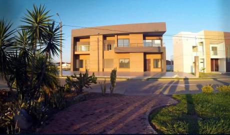 Hermosa Casa En El Urubo