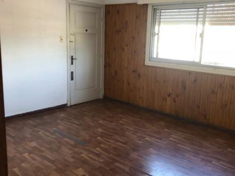 Venta De Apartamento 2 Dormitorios Carlos Maria Ramirez