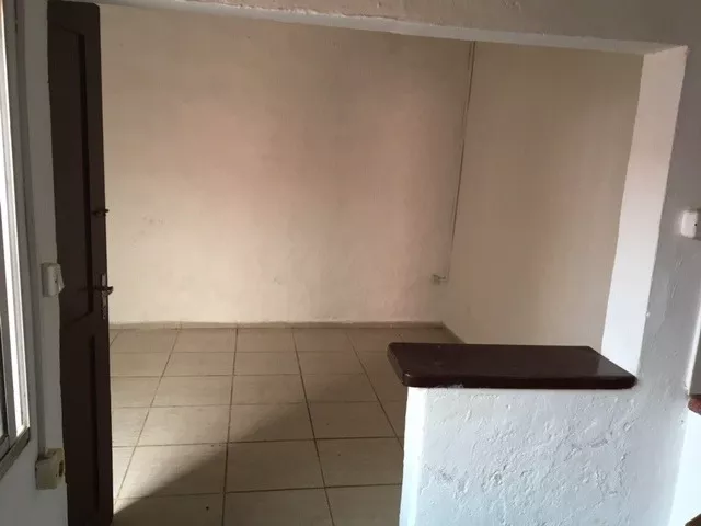 Alquilo Muy Lindo Apto. Al Fondo Tipo Casa. Sin Gastos Comunes · Foto 2