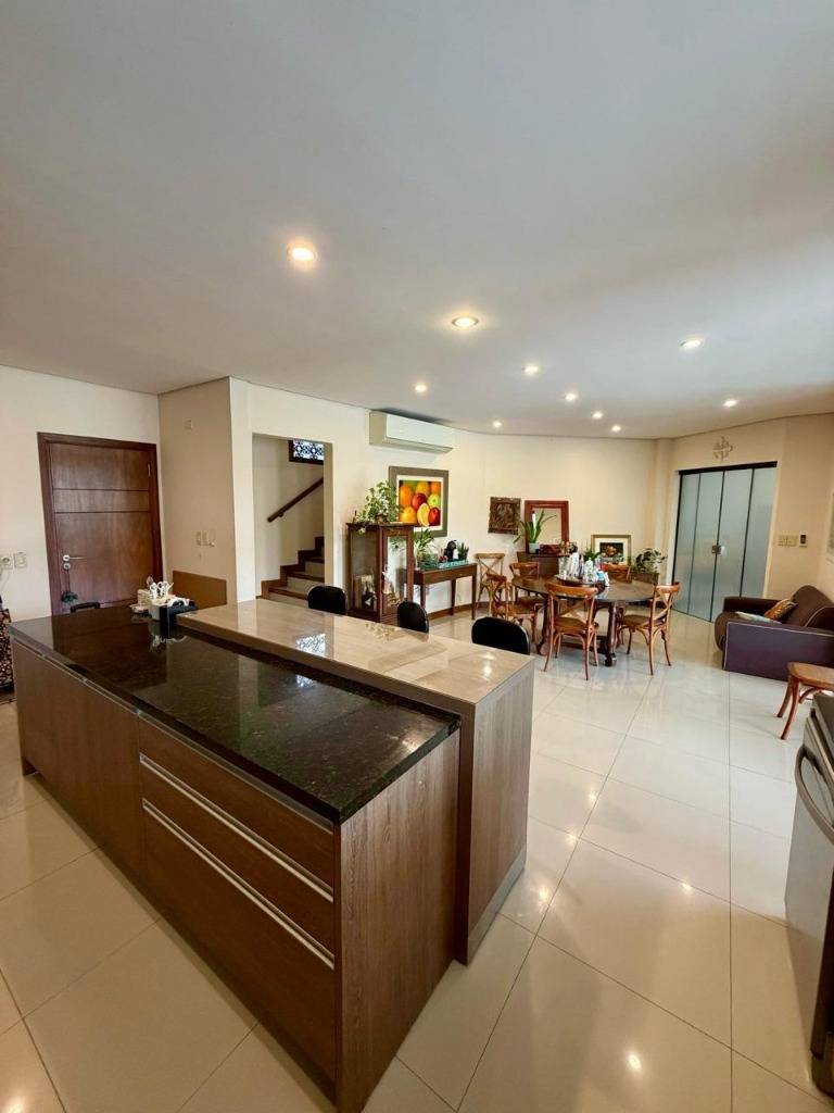 CASA EN ALQUILER — 4 DORMITORIO — foto 3