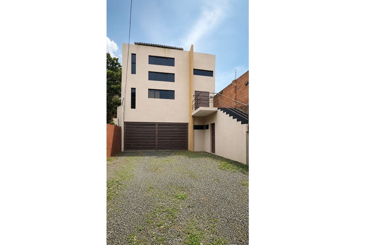 Casa en alquiler en Obrero