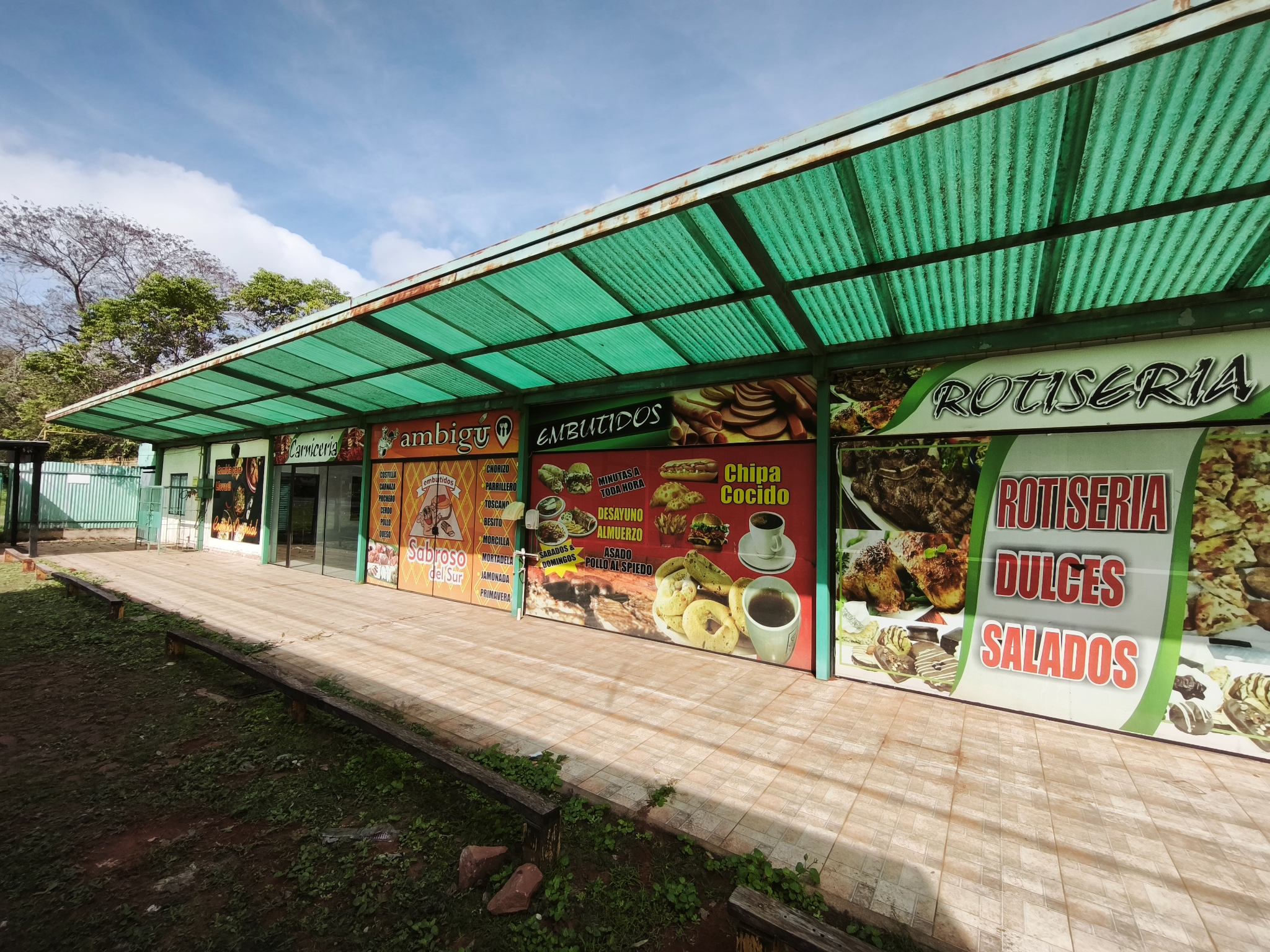 Local Industrial y Comercial: Cámaras Frigoríficas y Salón Ruta PY01 – Itá — foto 2