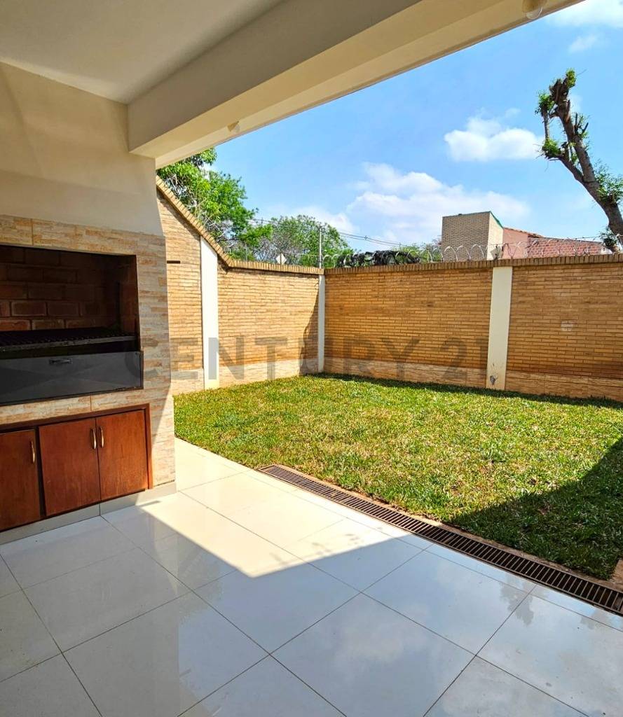 Casa en alquiler en Luque — foto 3