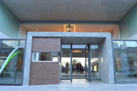 Apartamento 2 Dormitorios En Tres Cruces
