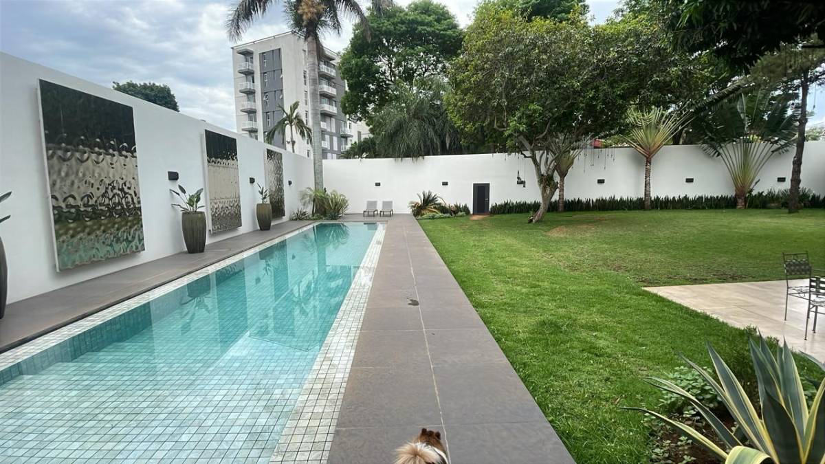 ALQUILO EXCLUSICA CASA AMOBLADA EN EL BARRIO HERRERA — foto 3