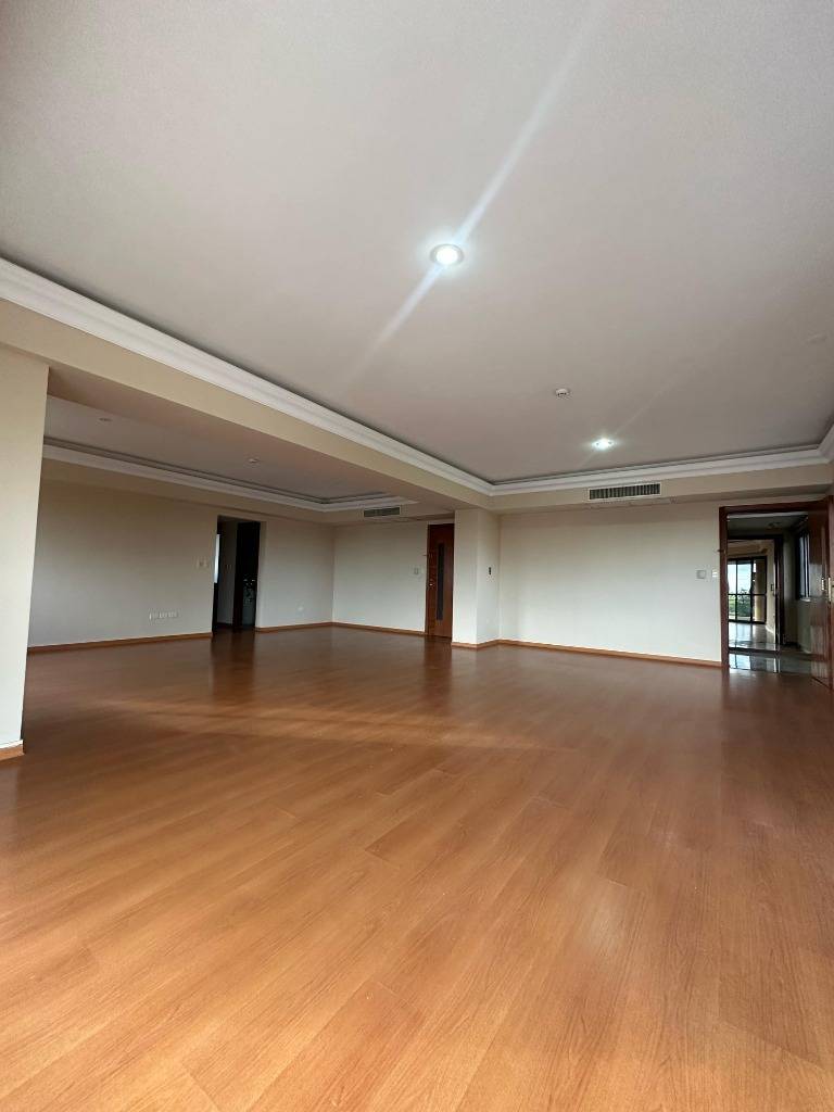Alquilo Depto de 3 Habitaciones mas área de servicio-Barrio Las Mercedes. — foto 3