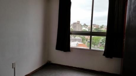 Monoambiente, Piso Alto, Muy Soleado, Vistas Panorámicas.con Renta!