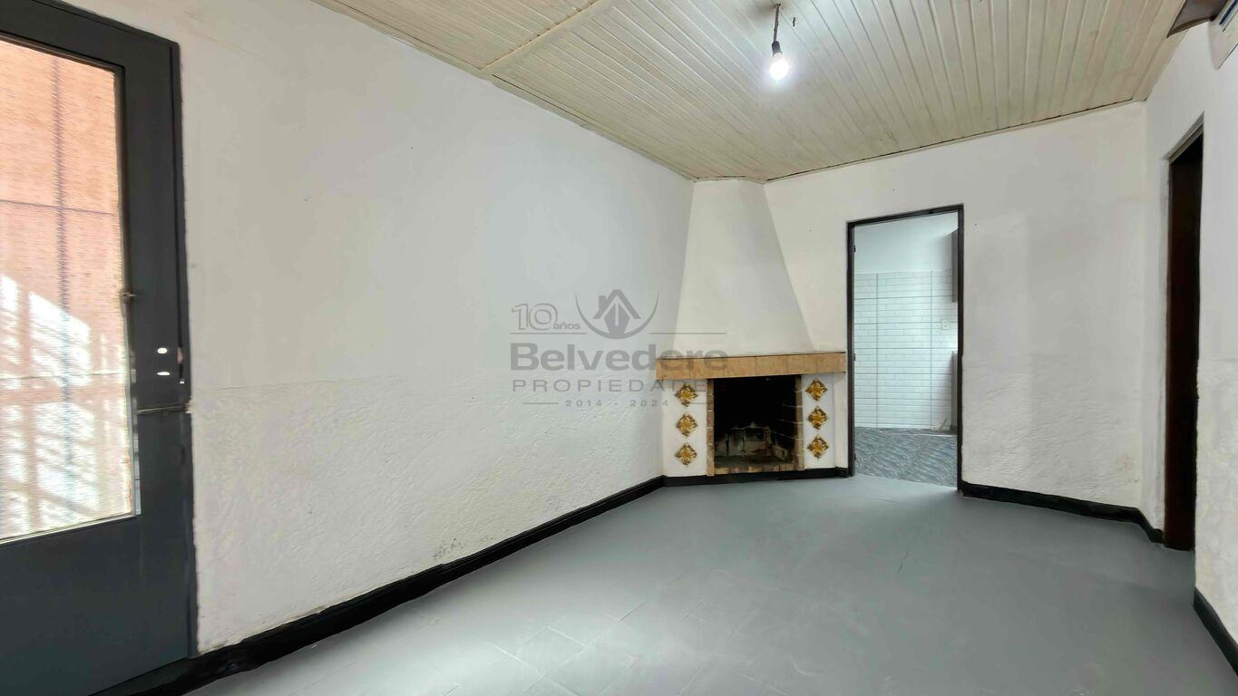 Casa + mono ambiente en Fray Generoso Pérez Belvedere 266 Ref. 198
