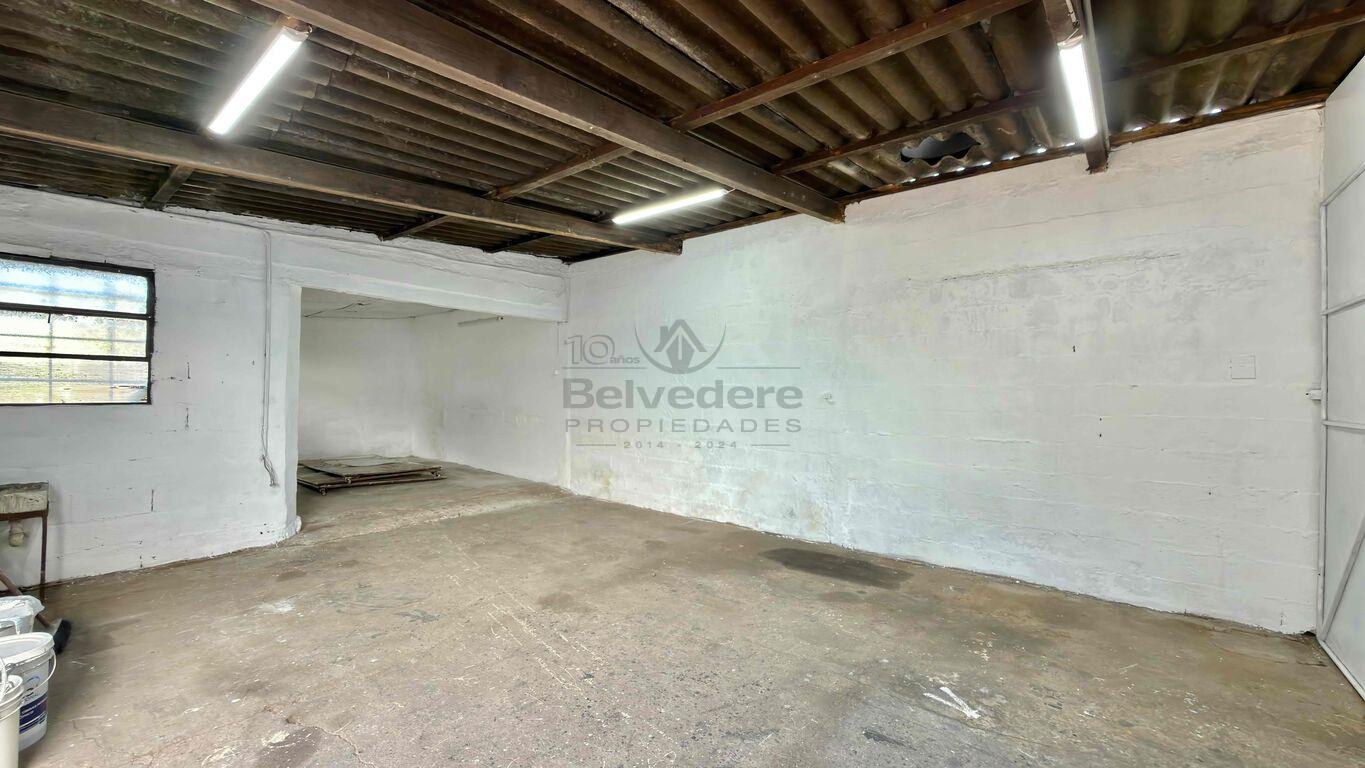 Local en alquiler a metros de Santa Lucia Belvedere Ref. 212 · Foto 9
