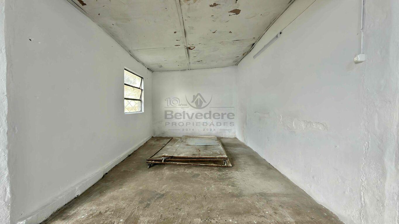Local en alquiler a metros de Santa Lucia Belvedere Ref. 212 · Foto 10