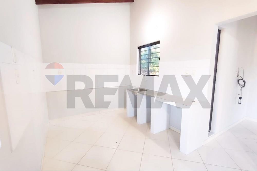 Casa - Alquiler - Ñemby, Central, Paraguay — foto 3
