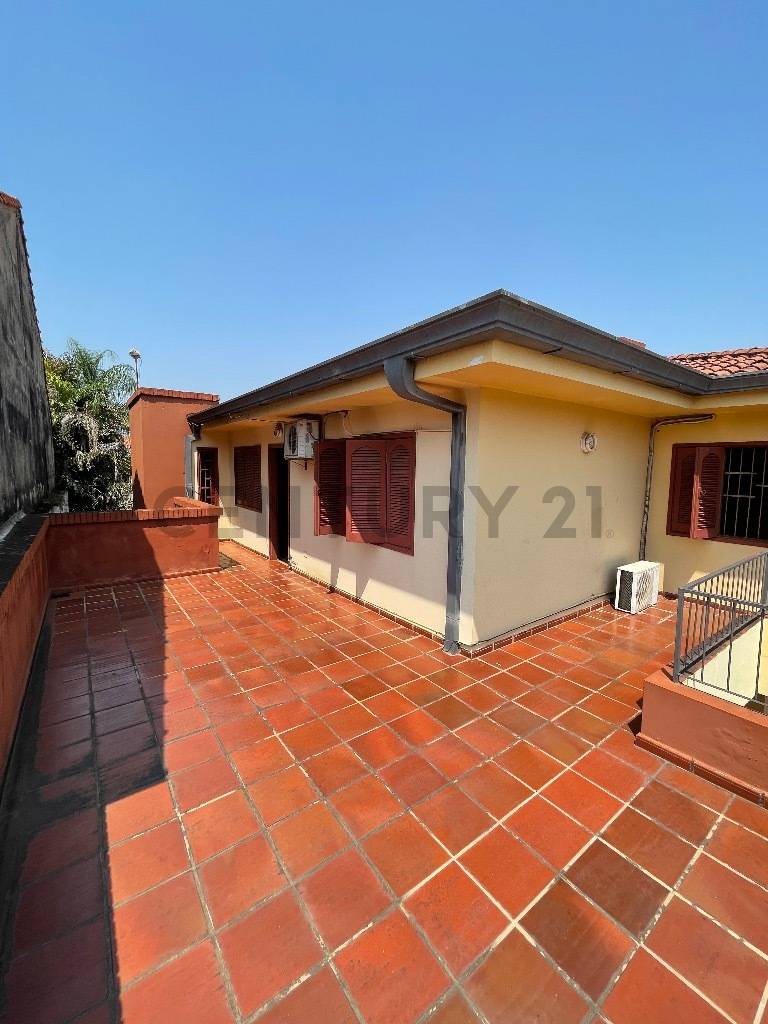 EN VENTA PROPIEDAD EN BARRIO MBURUCUYA — foto 3