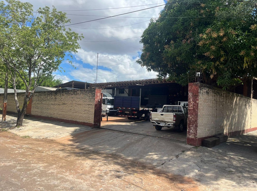 TINGLADO EN ESQUINA EN VILLA AURELIA — foto 3