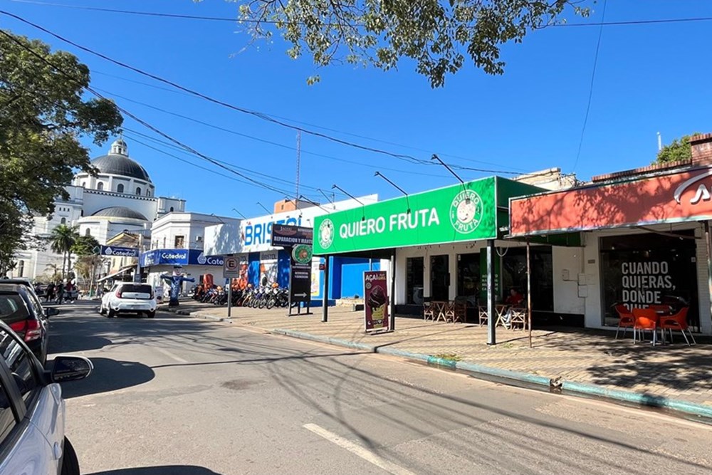 VENDO LOCAL COMERCIAL EN CAACUPE CENTRO — foto 2