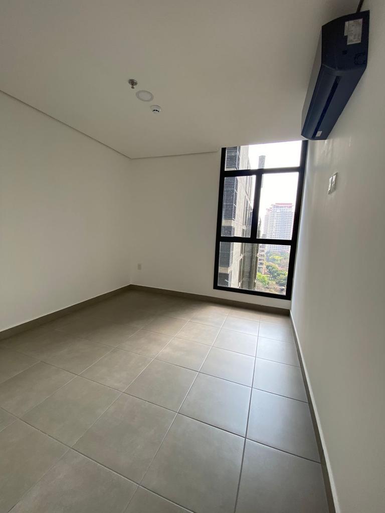 ALQUILO DEPTO DE 1 DORMITORIO SOBRE SANTISIMA TRINIDAD — foto 2