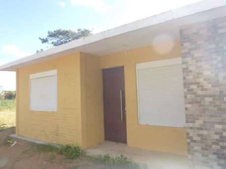 Venta Parque Del Plata Sur Cerca Del Arroyo Solis 186pp