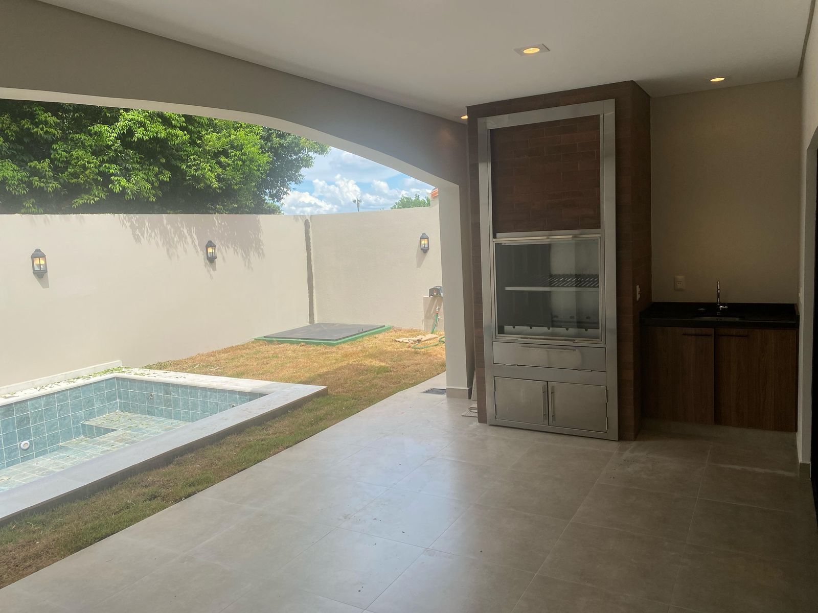 EN VENTA CASA DE ALTO PADRON - VILLA BANCARIA CDE — foto 2