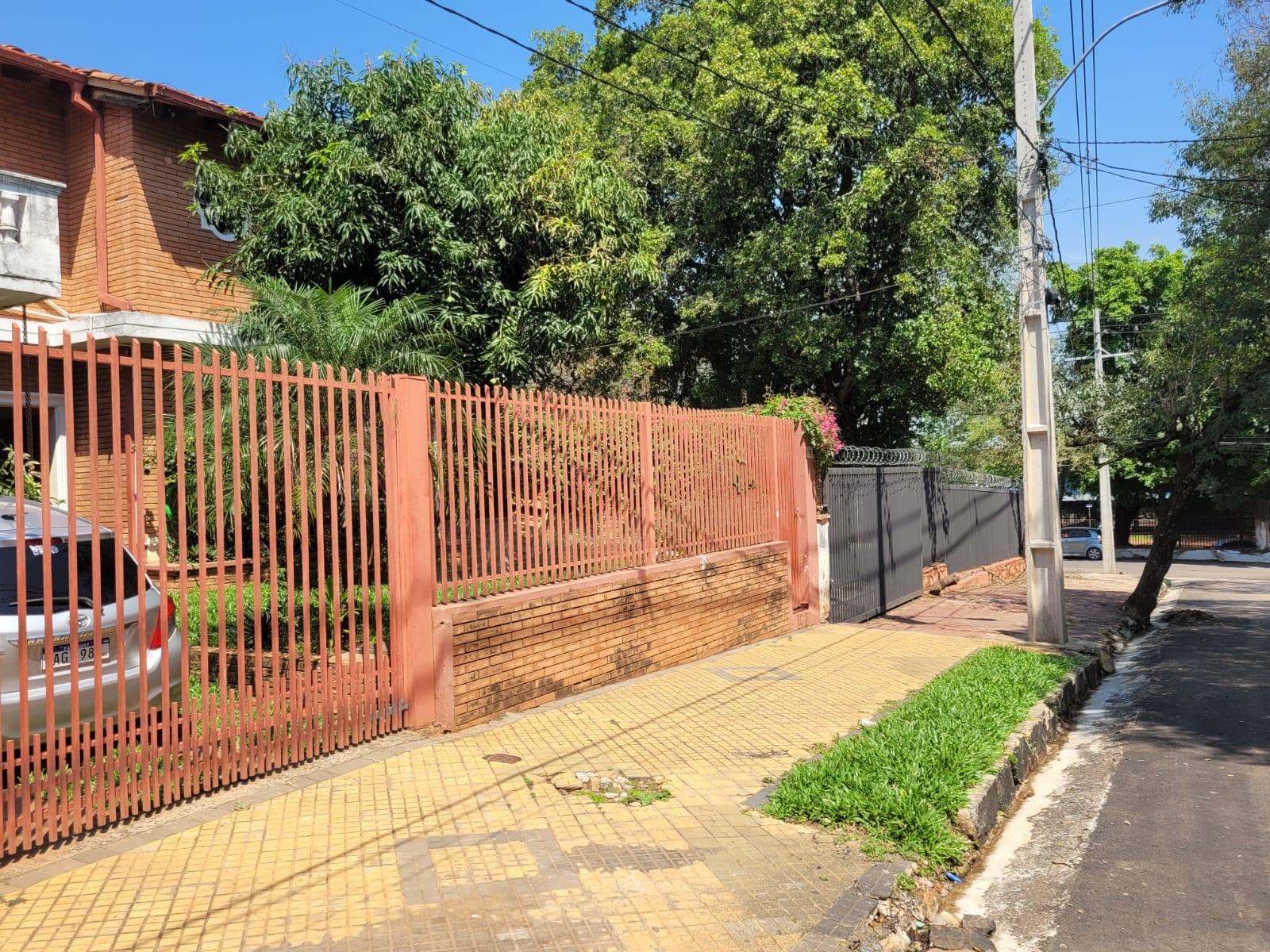 Residencia En Venta - Barrio Hipódromo, Asunción. — foto 2