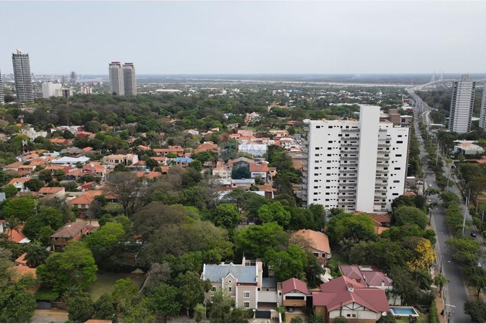 Vendo Amplio Terreno Sobre Avda Primer Presidente, Asunción — foto 3
