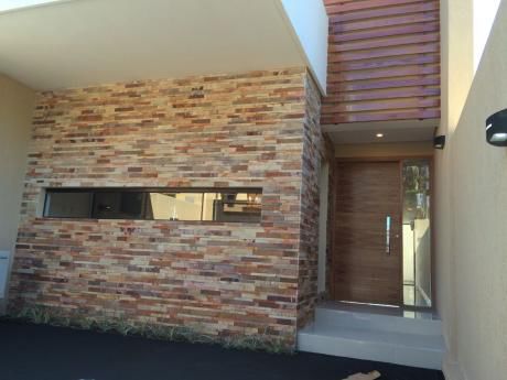 Casa Moderna En Alquiler
