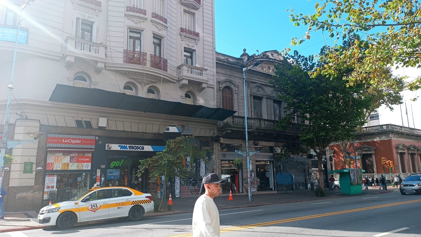 Local Comercial 18 de Julio  en Alquiler en Plaza Libertad