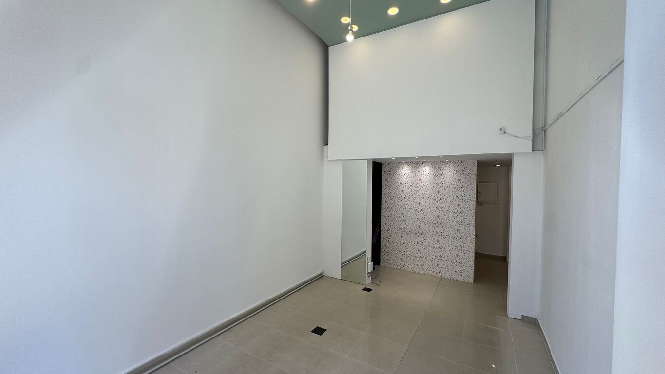 Local comercial en alquiler - Pocitos · Foto 2