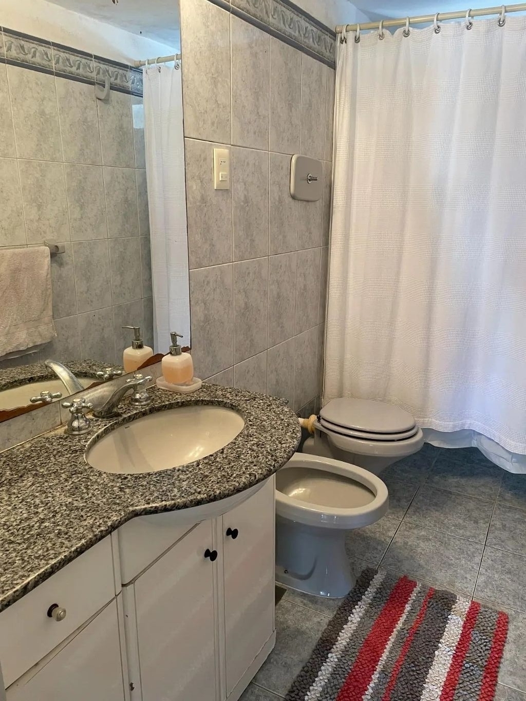 Alquiler apartamento 3 dormitorios Pocitos  equipado con garage · Foto 9