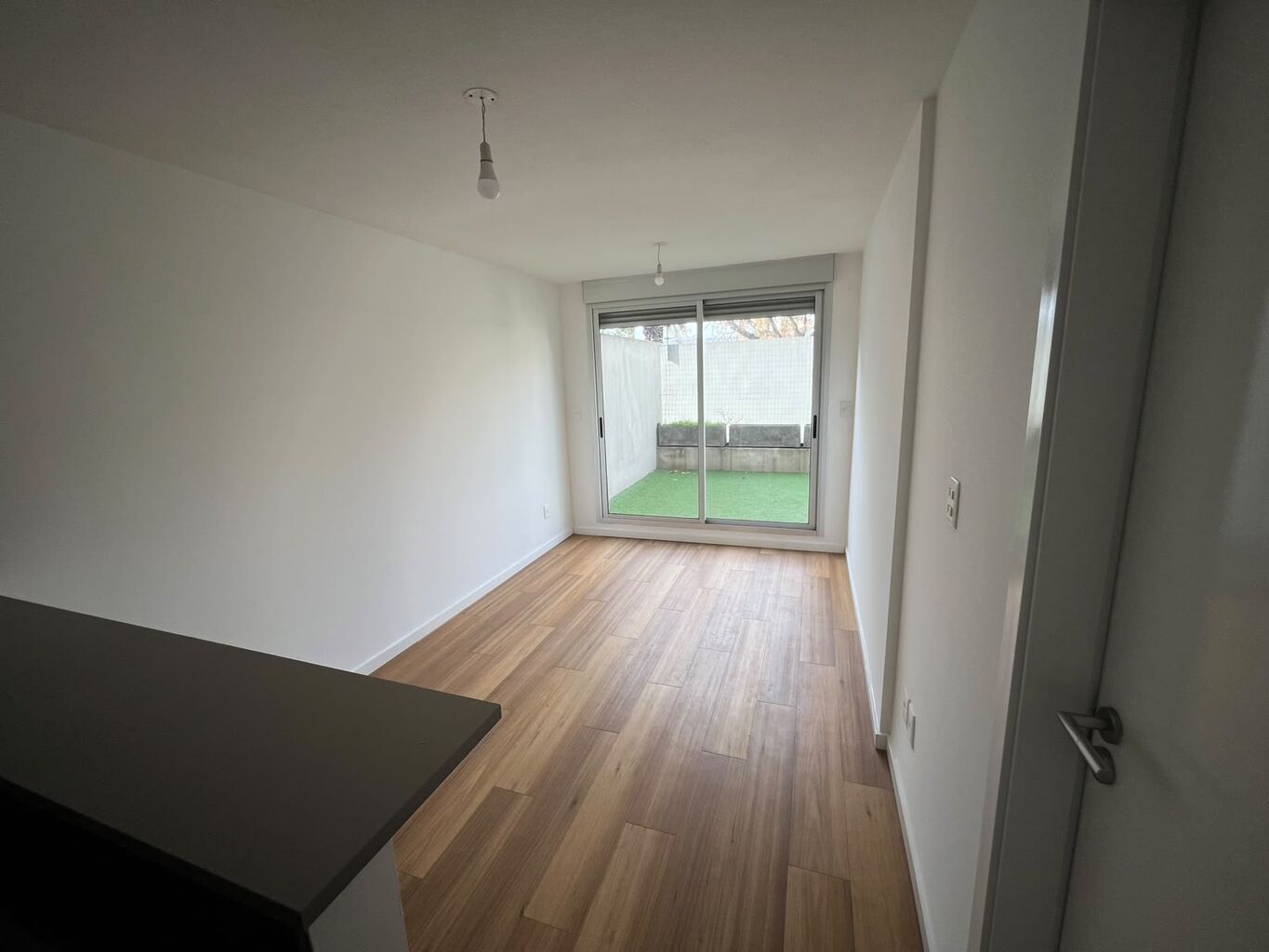 Alquiler Apartamento 1 Dormitorio con Garage La Blanqueada · Foto 1