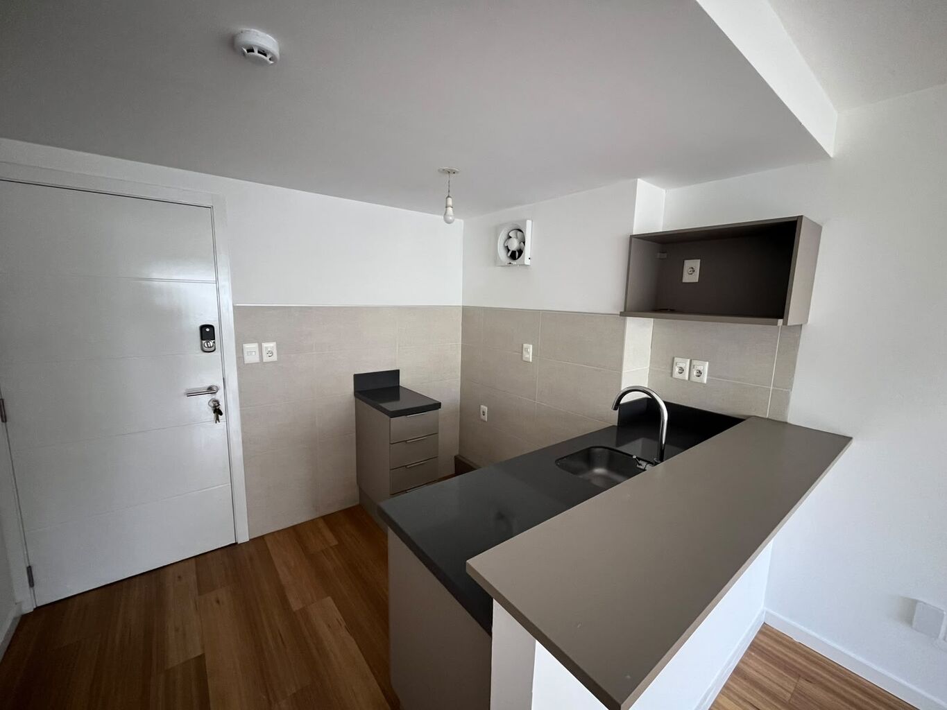 Alquiler Apartamento 1 Dormitorio con Garage La Blanqueada · Foto 4