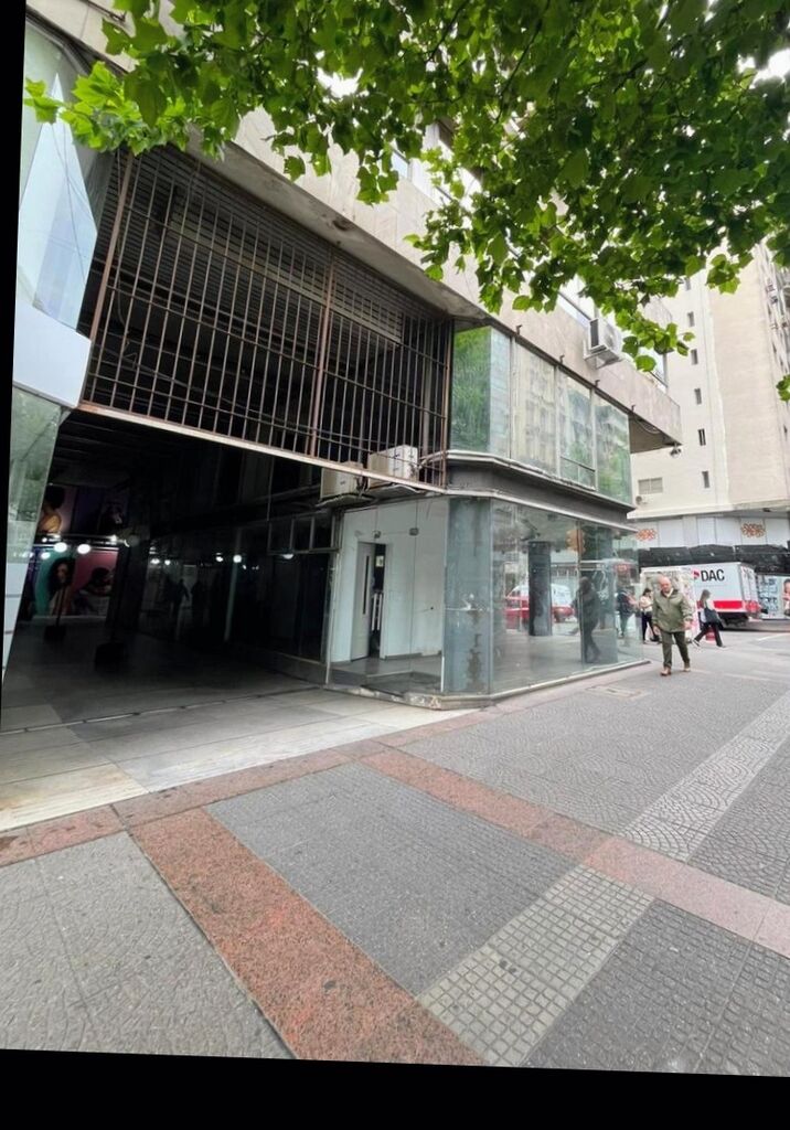Excelente Local Esquina Zona Financiera · Foto 1
