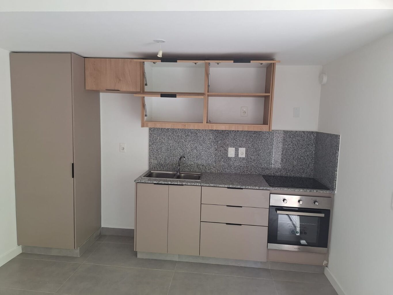 Alquiler Centro: amplio apartamento con gran terraza y parrillero · Foto 7