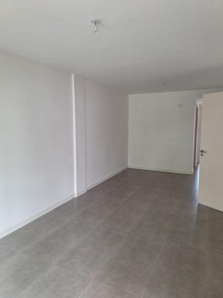 Alquiler Centro: amplio apartamento con gran terraza y parrillero · Foto 9